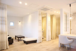 スローティ・ラテ SELF VILLA